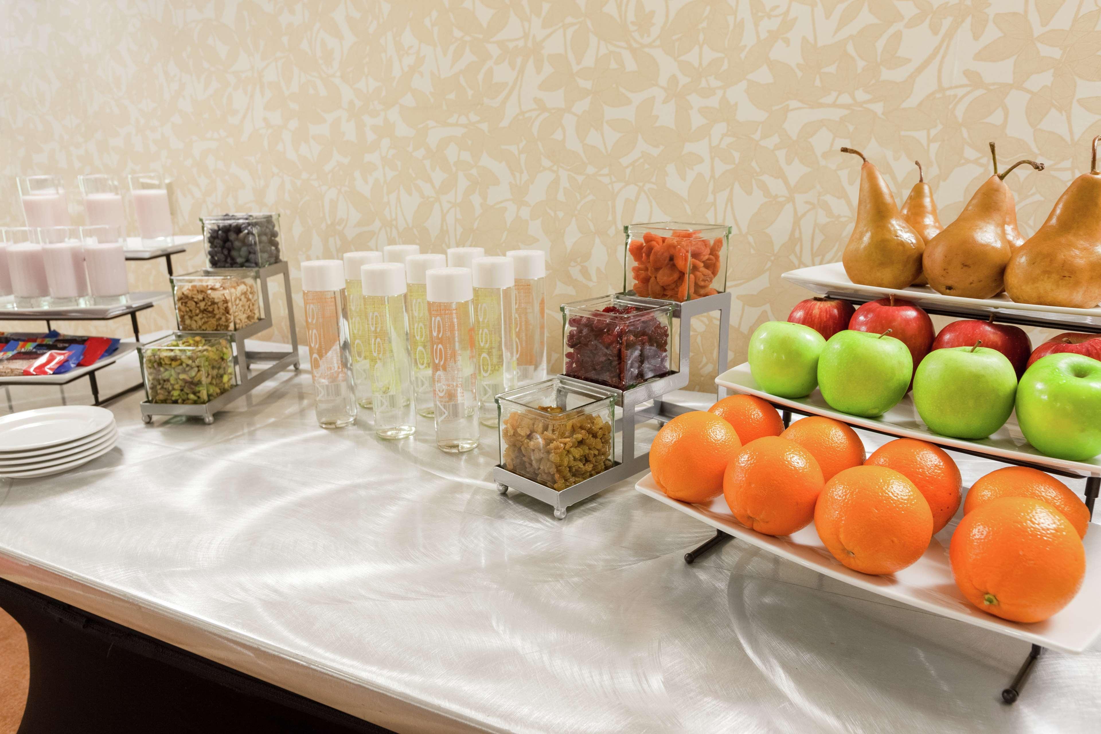Hilton Garden Inn Pittsburgh University Place Buitenkant foto