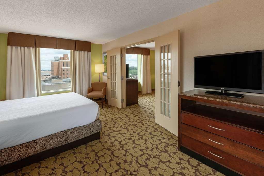 Hilton Garden Inn Pittsburgh University Place Kamer foto