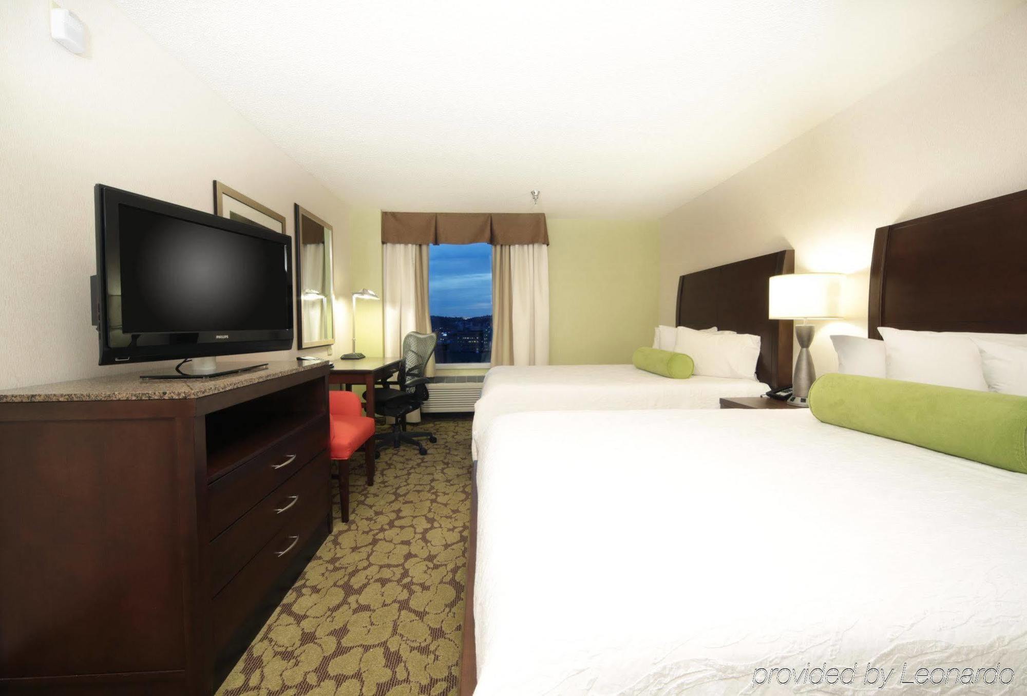 Hilton Garden Inn Pittsburgh University Place Buitenkant foto